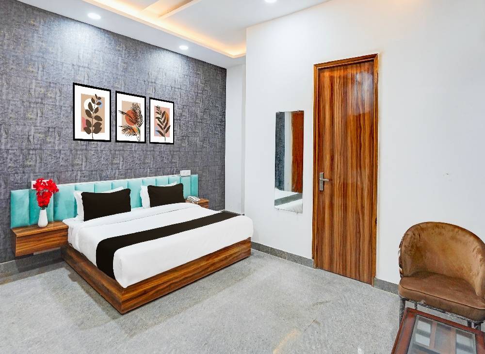 Radiant Blu Hotel, Sector 122 Noida